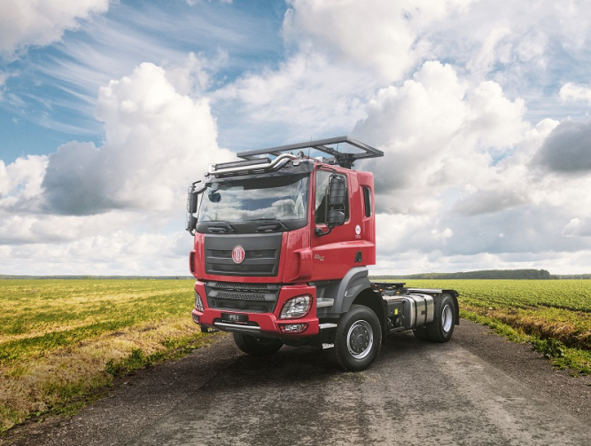 4x4 AGRICULTURAL TRACTOR UNIT