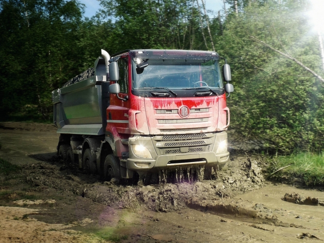 8x8 TATRA PHOENIX REAR TIPPER