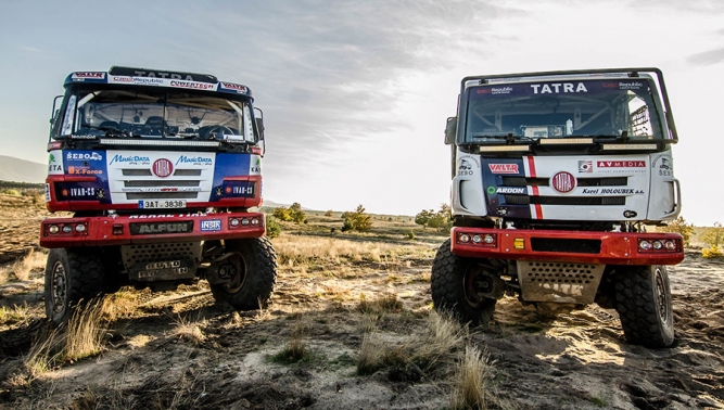 TATRA BUGGYRA RACING to set off for 2016 DAKAR Rally with TATRA PHOENIX and TATRA 815 Buggyra
